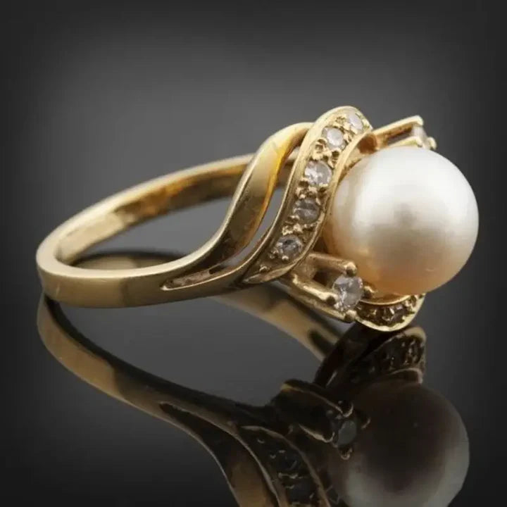 Elegante Ring met Parel en Briljant Goud